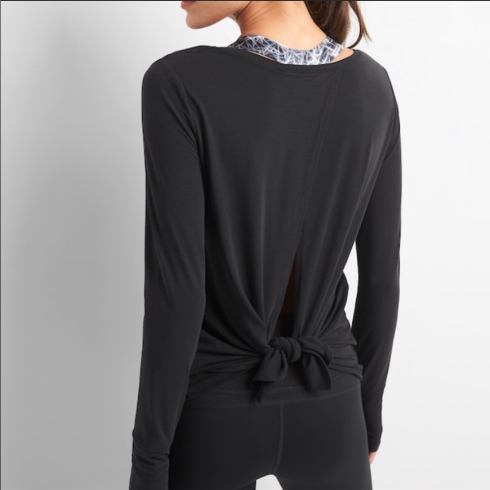 Gap Body workout tee in brand new condition